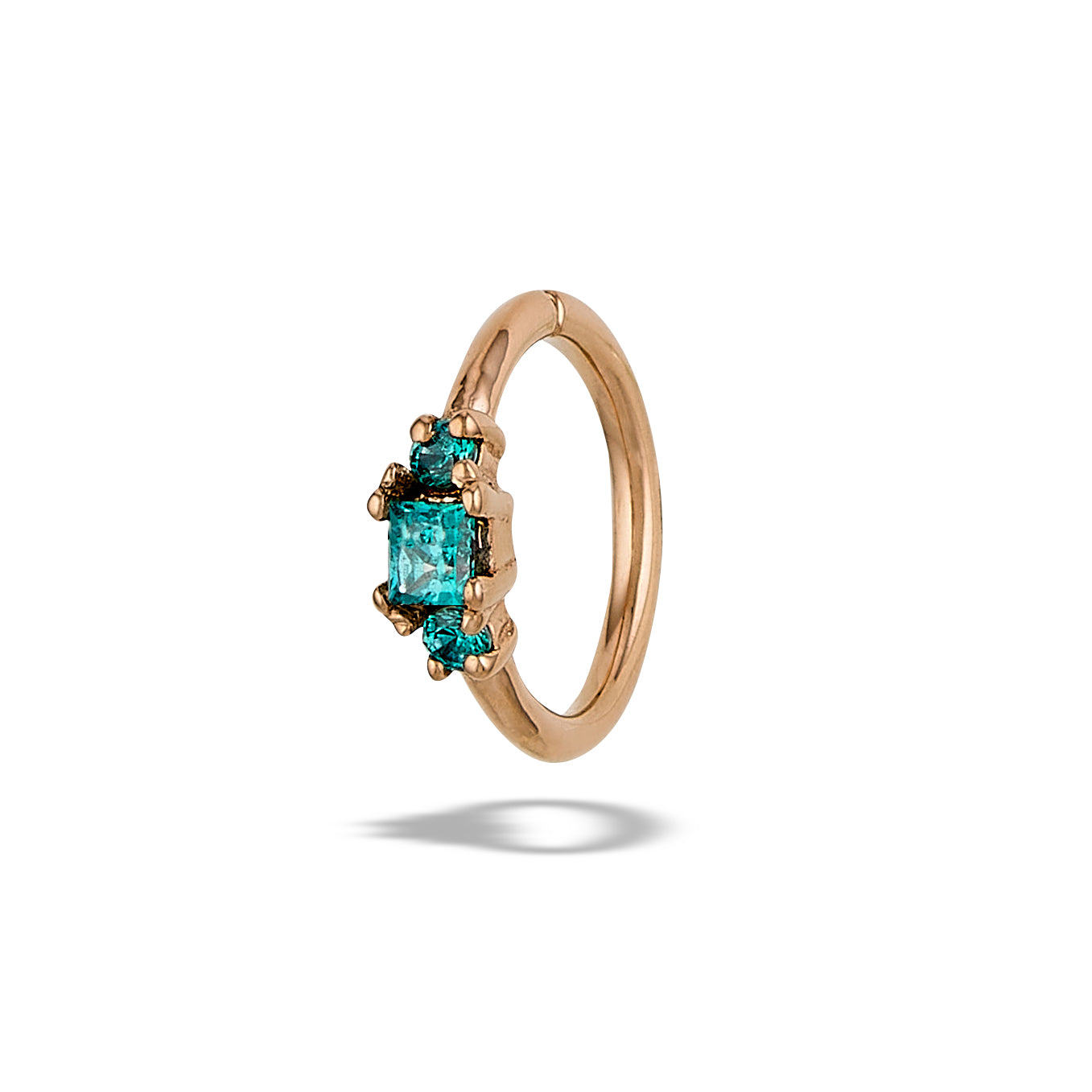 CLASSY RING