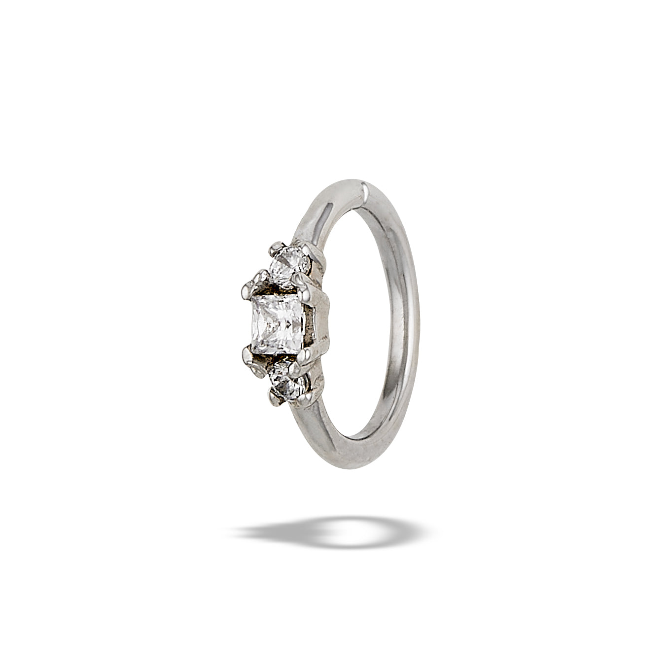 CLASSY RING